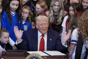 trump-opts-for-‘dominance’-with-executive-order-signings-–-washington-examiner