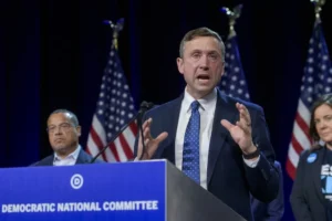 ken-martin-targets-labor-in-first-trip-as-dnc-chairman