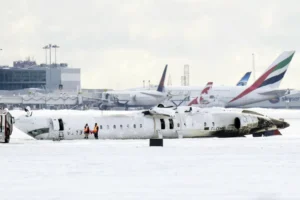 experts-credit-plane-safety-design-for-zero-casualties-in-toronto-plane-crash