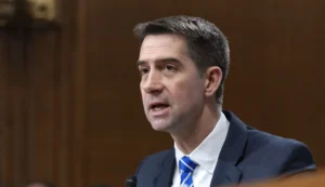 tom-cotton-asks-trump-to-ban-china’s-deepseek-from-government-devices-–-washington-examiner