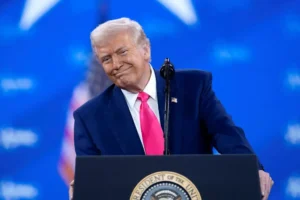 trump-again-vows-fort-knox-visit-to-see-if-gold-is-‘still-there’-–-washington-examiner