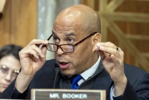cory-booker-suggests-democrats-should-focus-on-what’s-‘happening-to-americans’-–-washington-examiner