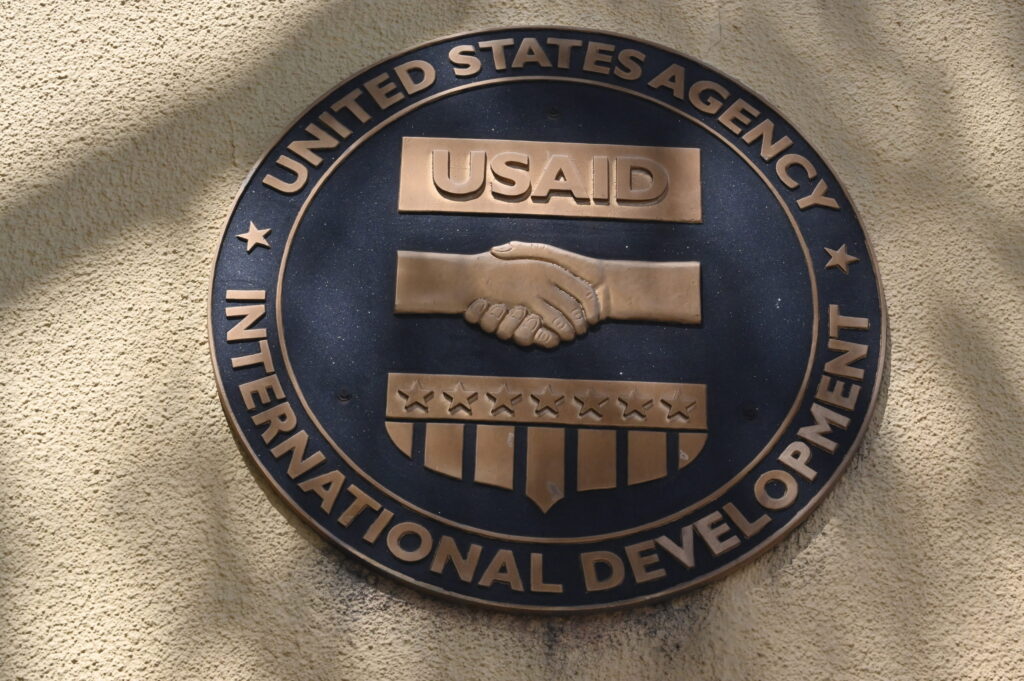 fact-check:-no,-usaid-did-not-pay-kevin-rudd-$1-million