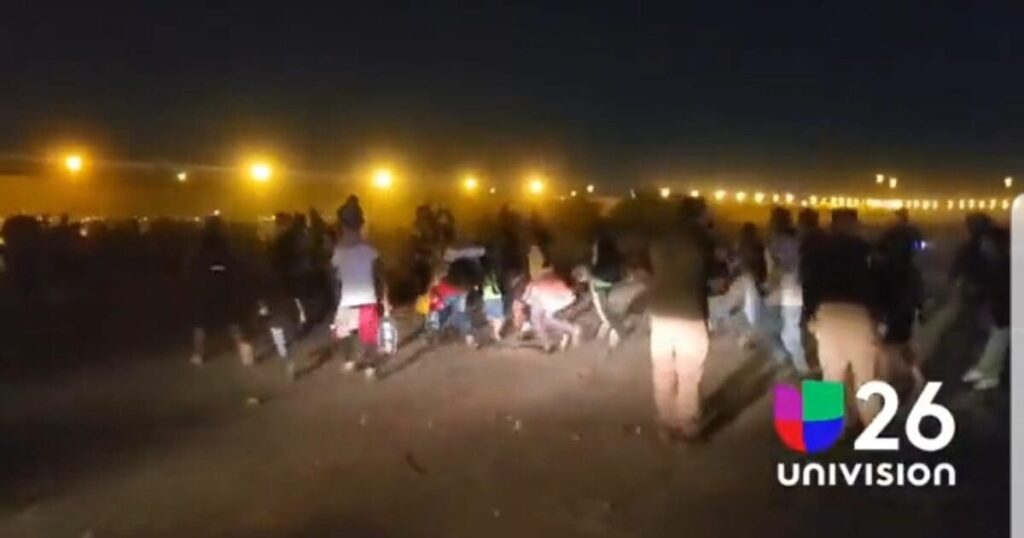 illegal-aliens-wreak-havoc-at-southern-border-near-el-paso,-rush-border-chanting-“si-se-puede!”-(video)-|-the-gateway-pundit-|-by-david-greyson