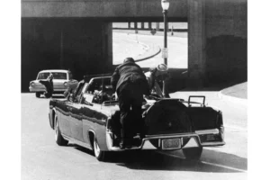 secret-service-agent-who-gained-fame-during-jfk-assassination-dies