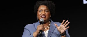 head-of-stacey-abrams’-embattled-nonprofit-to-step-down