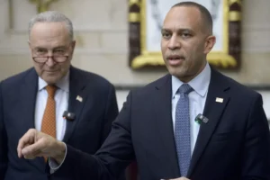 hakeem-jeffries:-democrats-‘have-no-choice’-but-to-succeed-in-2026