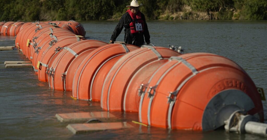 texas-and-biden-administration-to-face-off-in-court-over-floating-buoy-wall-at-border