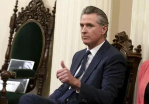 newsom-launches-podcast-featuring-leaders-of-‘maga-movement’