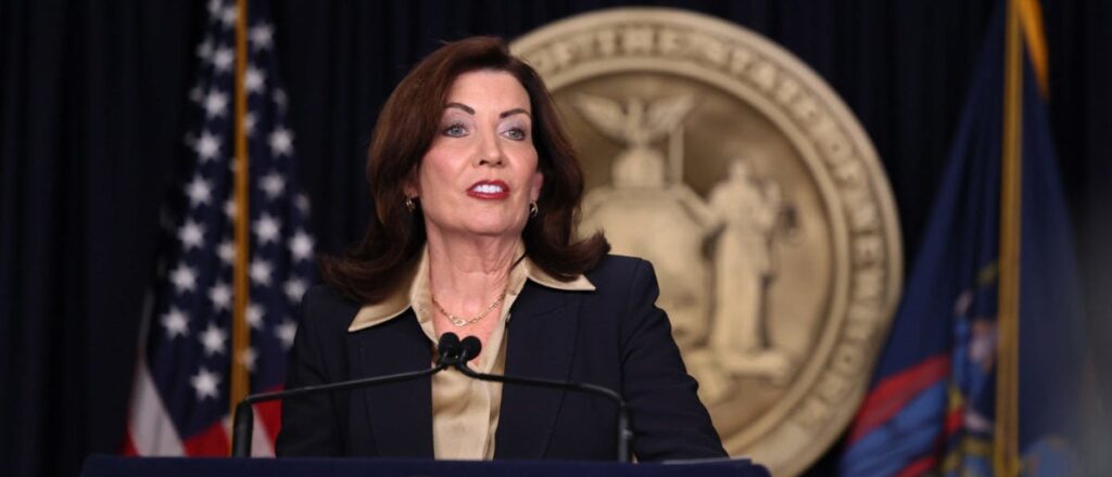 fact-check:-no,-gov-hochul-is-not-implementing-a-$1.00-walking-fee-for-pedestrians-in-new-york-city