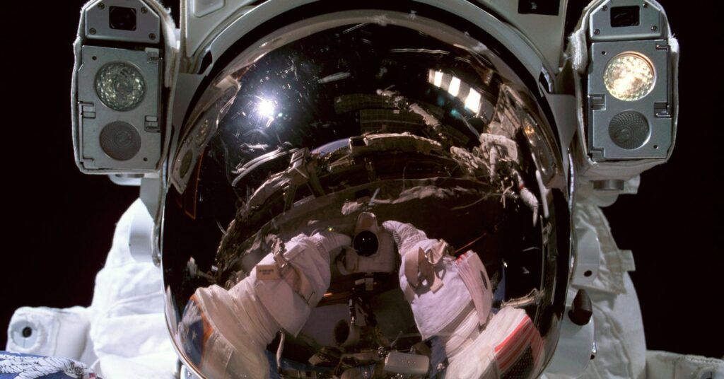 how-a-zero-gravity-omega-watch-repair-revolutionized-nasa’s-space-station-fixes