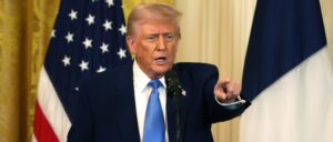 ‘plays-into-his-hands’:-dems-plan-to-disrupt-trump-speech-with-noisemakers,-posters-and-props