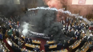 serbian-parliament-riot:-chaos-erupts-after-opposition-mps-throw-smoke-and-grenades