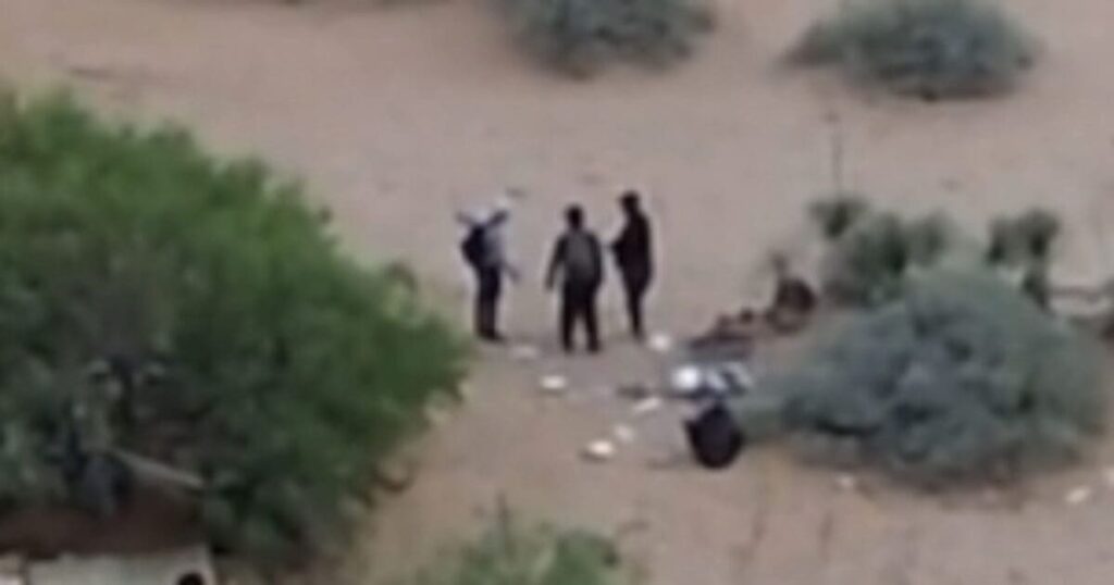 watch:-brave-investigative-reporter-ben-bergquam-records-coyotes-trafficking-illegals-across-border,-calls-law-enforcement-who-have-no-extra-personnel-to-respond-to-breach-(video)-|-the-gateway-pundit-|-by-jordan-conradson