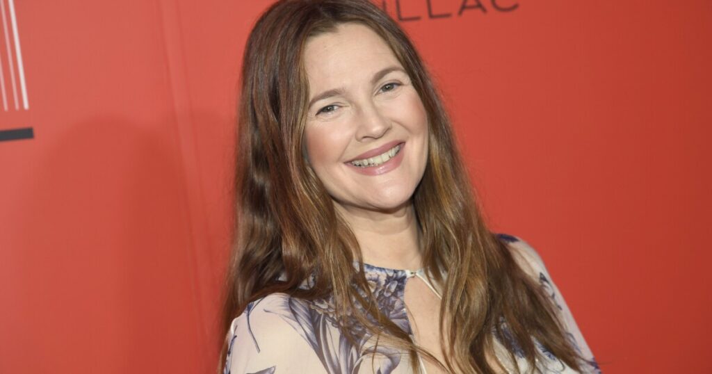 drew-barrymore’s-co-head-writers-will-not-return-to-show:-report
