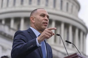 jeffries-claims-trump-won’t-‘disorient’-democrats-after-house-disruptions-–-washington-examiner