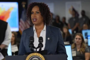 bowser-denies-trump-ordered-dc-to-clean-up-homeless-encampments-–-washington-examiner