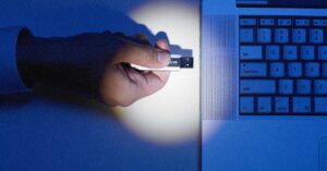 how-to-create-a-recovery-usb-drive-to-fix-your-computer