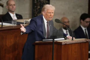 trump-rolls-the-dice-on-the-economy,-long-his-top-issue