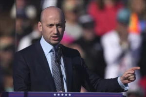 stephen-miller-dismisses-‘prognostications’-on-recession