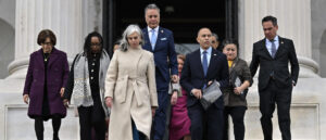 democrats-devise-plan-to-beat-republicans-in-midterm-battle