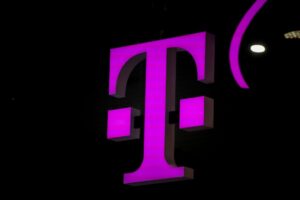t-mobile-data-breach-payments-in-$350-million-settlement-to-begin-next-month