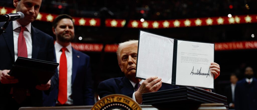 raw-egg-nationalist:-all-that-glitters-is-not-gold-—-and-that-includes-trump’s-new-visa-scheme