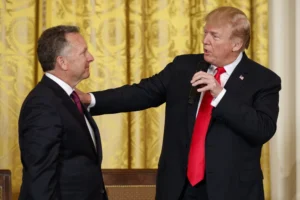 trump-maintains-strong-approval-rating,-avoids-‘collapse’-predictions-–-washington-examiner