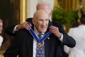 longtime-wyoming-republican-senator-alan-simpson-dead-at-93-–-washington-examiner