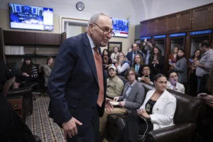 senate-democrats-help-advance-trump’s-spending-bill-–-washington-examiner