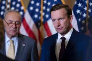 chris-murphy-backs-schumer-but-adds-party-must-‘change-our-tactics’-–-washington-examiner