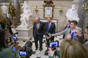 schumer-hasn’t-spoken-with-jeffries-since-feud-over-funding-bill-–-washington-examiner