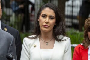 luna-clarifies-claims-trump-offered-her-bed-on-his-plane-–-washington-examiner