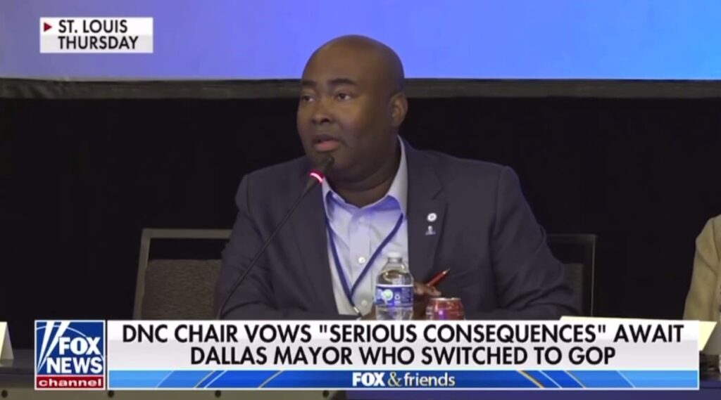 spoken-like-a-mob-boss:-dnc-chair-threatens-“serious-consequences”-await-dallas-mayor-who-switched-parties-to-republican-(video)-|-the-gateway-pundit-|-by-jim-hoft