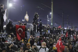 turkish-government-arrests-over-1,300-istanbul-protesters