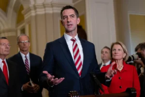 tom-cotton-recommends-intel-committee-‘focus’-away-from-group-chat-leak