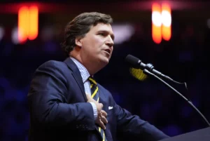 tucker-carlson-mourns-death-of-his-‘loyal’-father-–-washington-examiner