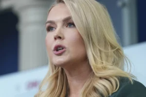 white-house-defiant-over-‘signal-hoax’-in-testy-briefing