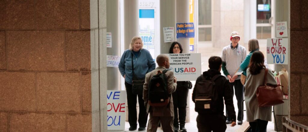 fact-check:-claim-that-over-100-usaid-workers-have-been-arrested-for-treason-is-satire