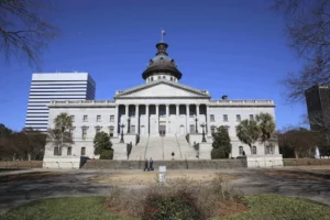 south-carolina-effort-to-mirror-trump-dei-ban-advances-to-state-senate-–