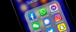 ‘woefully-inept’:-here’s-why-some-government-officials-use-signal