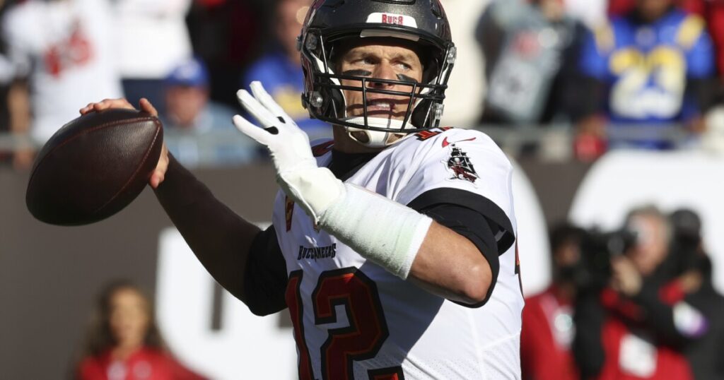 tom-brady’s-jersey-from-final-game-could-fetch-$2.5-million-at-auction