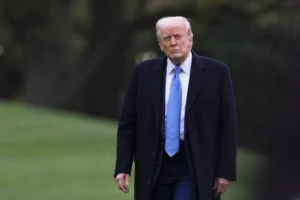 conservatives-rally-behind-trump’s-tariff-mantra:-‘don’t-be-a-panican’