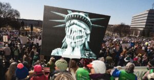 how-to-protest-safely:-what-to-bring,-what-to-do,-and-what-to-avoid