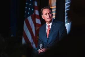 glenn-youngkin-credits-help-from-trump-administration-for-major-ms-13-arrest