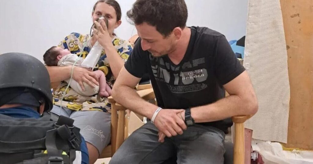 british-family-with-newborn-baby-huddled-in-safe-room-for-9-hours-as-hamas-destroyed-their-home-|-the-gateway-pundit-|-by-david-greyson