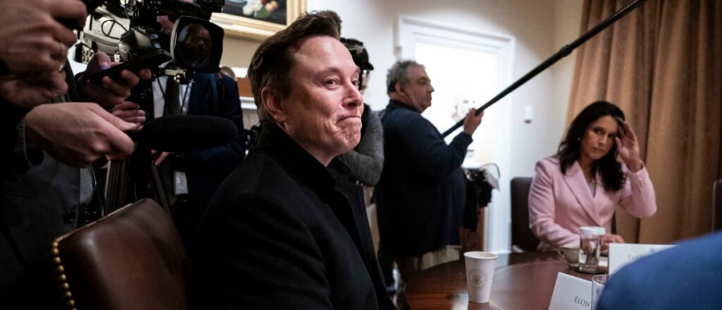 musk-slashes-doge-savings-forecast-by-85%