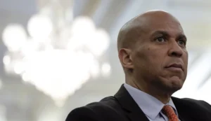 booker-demands-hearings-into-possible-insider-trading-over-tariffs-–-washington-examiner