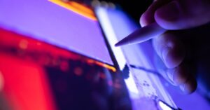 there’s-ai-inside-windows-paint-and-notepad-now.-here’s-how-to-use-it