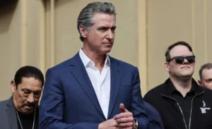 newsom-lobbies-canadians-to-visit-california-despite-tariff-hostilities